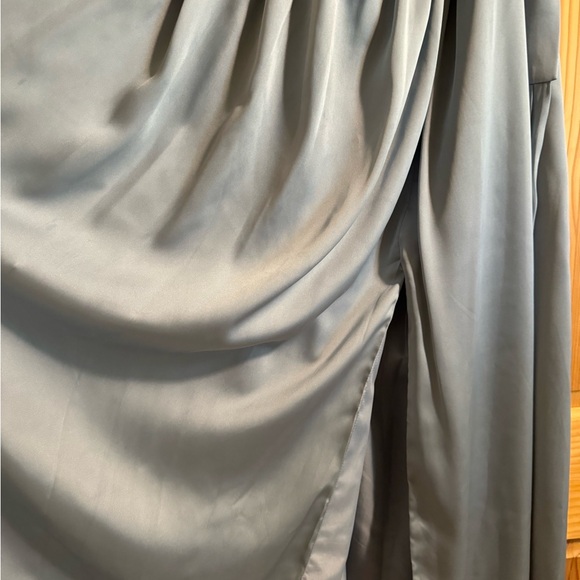 Light blue floor length dress - Picture 4 of 4